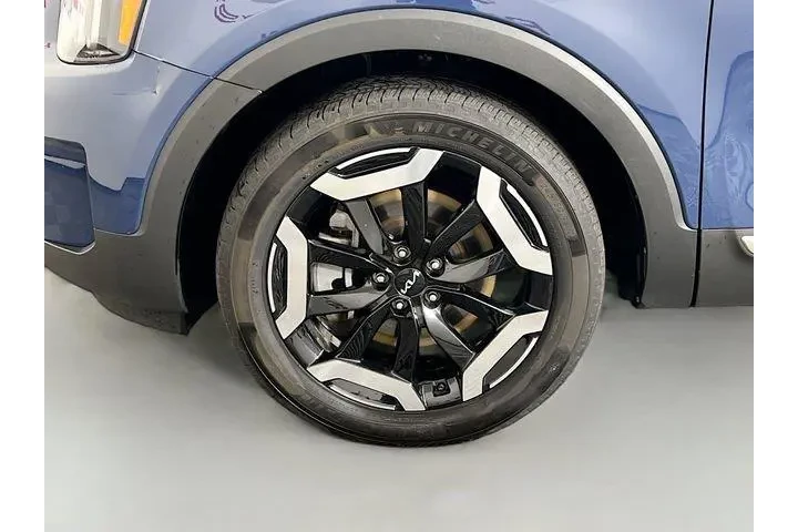 $33975 : Kia Telluride 2023 AWD EX 4d image 10