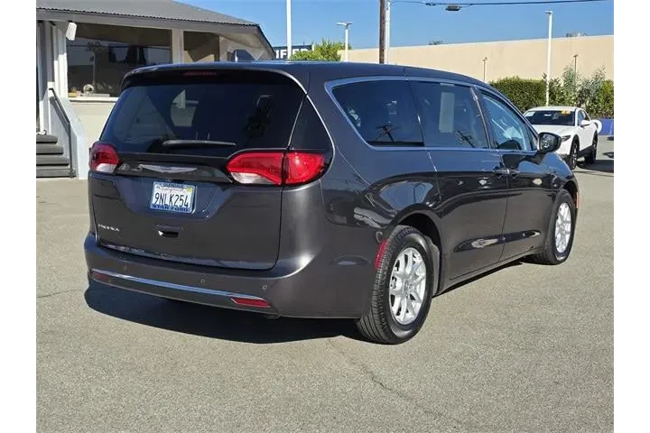 $17988 : Chrysler Pacifica 2020 Touri image 4