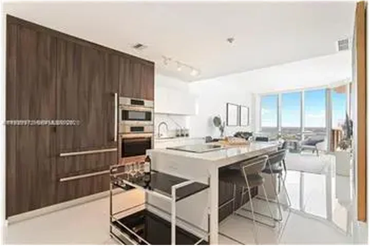 $5750 : Rental property with 2 bedro image 7