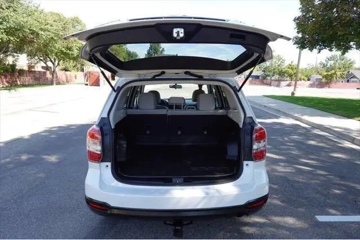 $9988 : 2014 Forester 2.5i Premium image 8