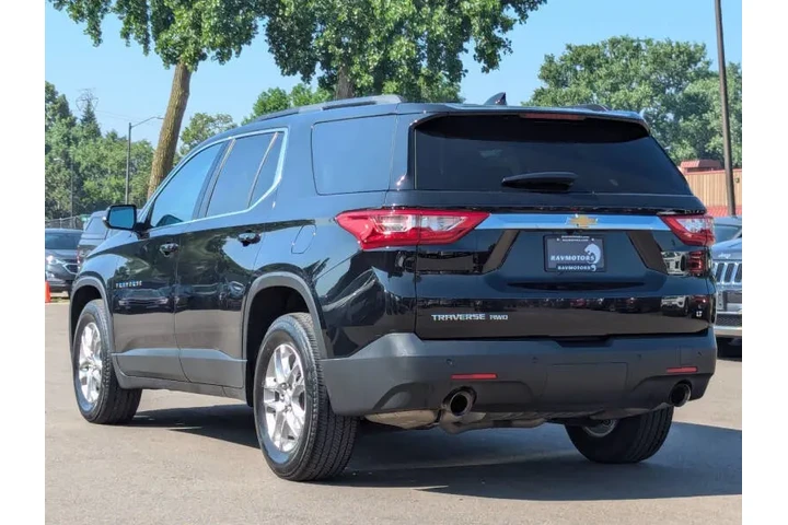 $13995 : 2019 Traverse LT Cloth image 10