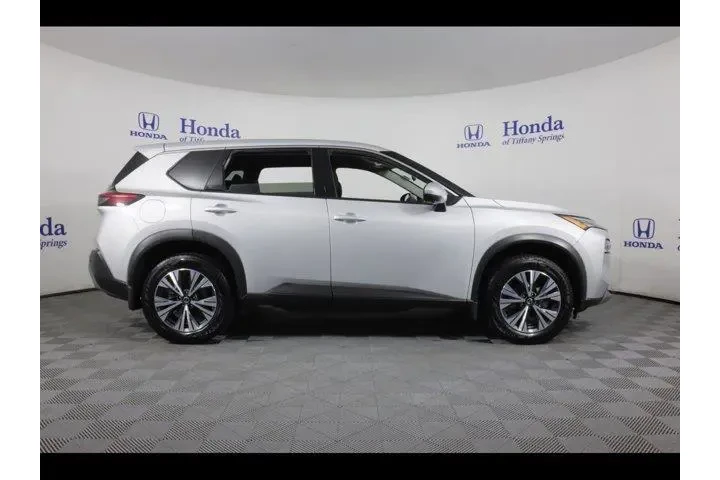 $15875 : Nissan Rogue 2021 AWD SV 4dr image 8