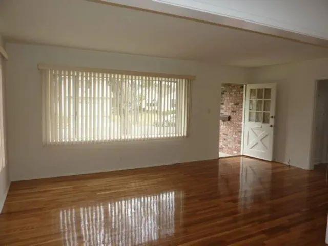 $1500 : Lakewood Home Available image 5