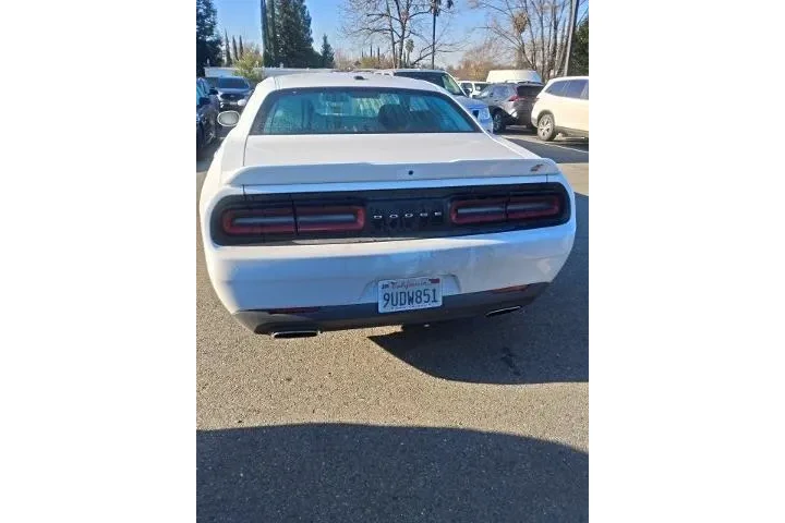 $24988 : Dodge Challenger 2022 AWD GT image 2