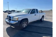 $10982 : Dodge Dakota 2005 4WD SLT 4d thumbnail