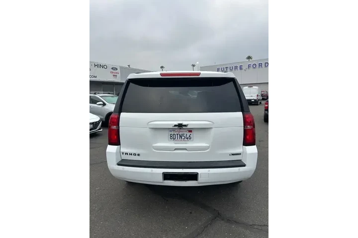 $32988 : Chevrolet Tahoe 2018 4x4 Pre image 3