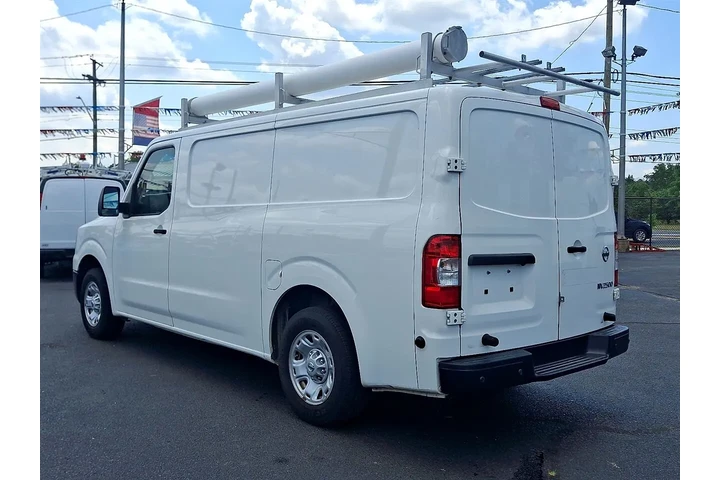 $23500 : 2020 NV Cargo 2500 HD S V6 image 4