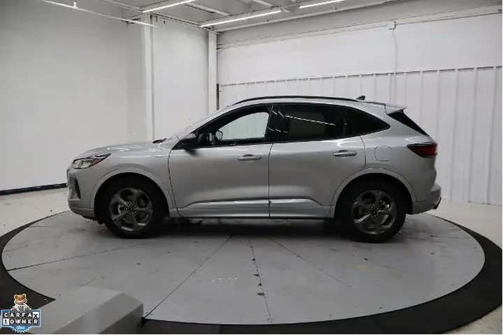 $17995 : Ford Escape 2024 ST-Line 4dr image 7