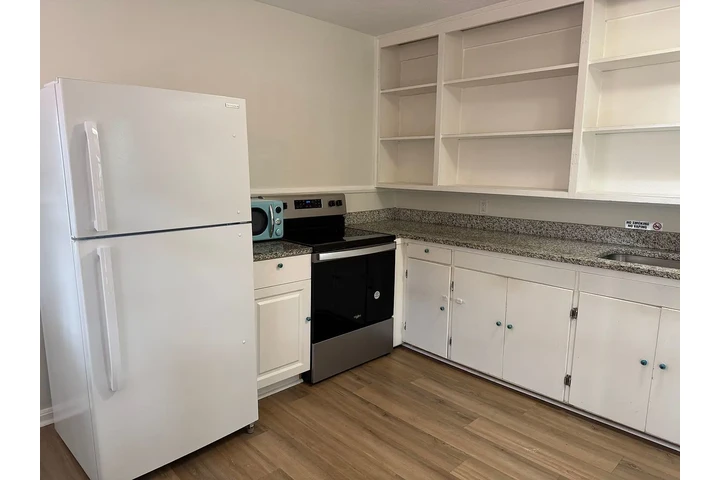 $900 : Casa de 2 dormitorios y 1 baño image 3