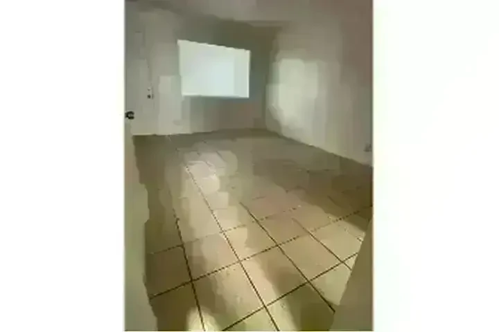 $1145 : L.A. FIGUEROA/ IMPERIAL  APTO image 2