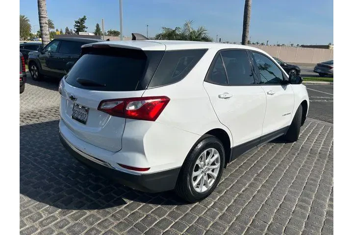 $13495 : Chevrolet Equinox 2018 LS 4d image 4