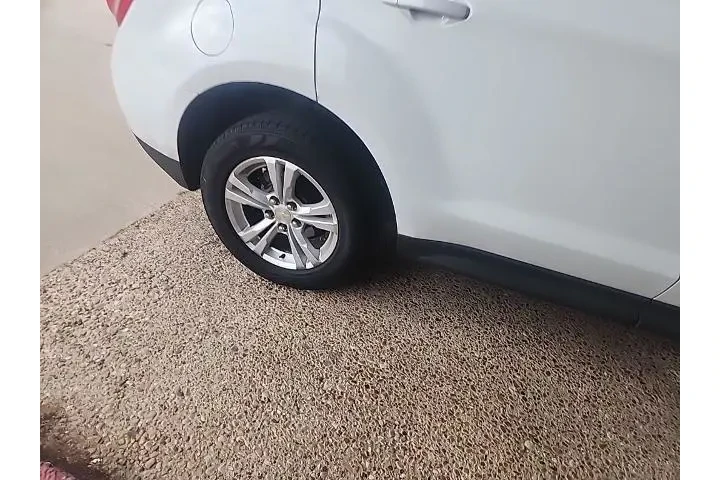 $9334 : Chevrolet Equinox 2016 LS 4d image 8