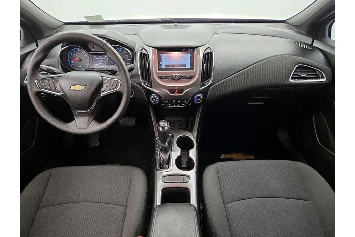 $13599 : Chevrolet Cruze 2017 LT Auto image 9