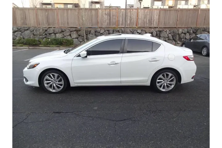 $8900 : 2018 ILX w/Tech image 6