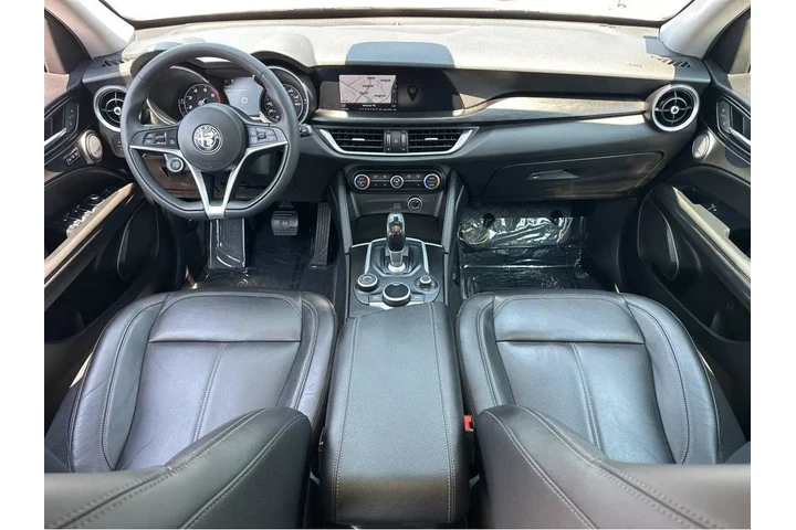 $17997 : 2019 Stelvio image 5