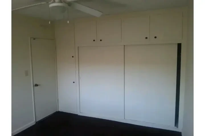 $985 : RENTO CUARTO EN DOWNEY image 2