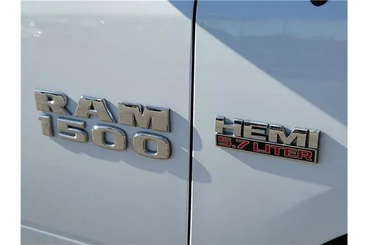 $32950 : Ram 1500 Classic 2023 4x2 Tr image 8