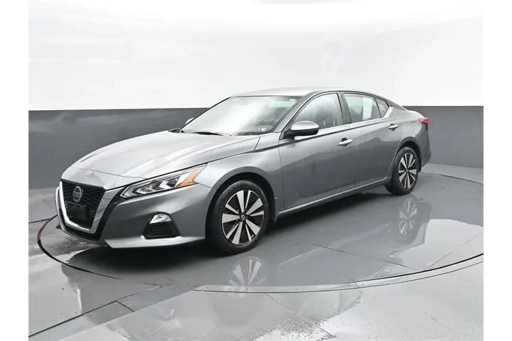 $18255 : Nissan Altima 2021 AWD 2.5 S image 2