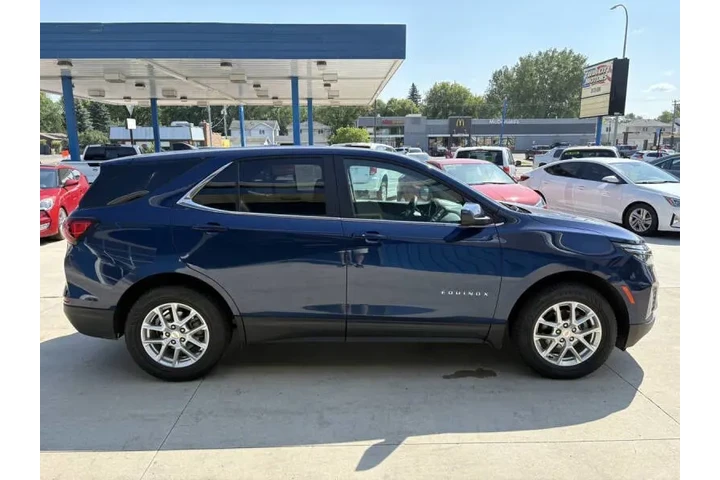 $17990 : 2022 Equinox LT image 6