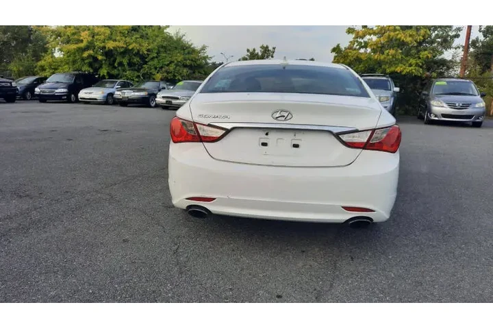 $3995 : 2011 Sonata SE image 5