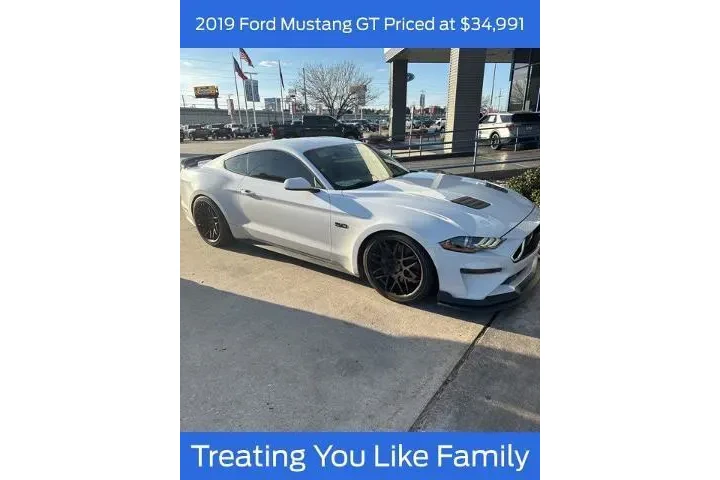 $34991 : Ford Mustang 2019 GT 2dr Fas image 1