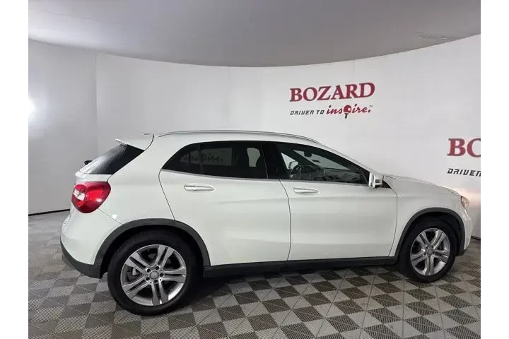 $12500 : Mercedes-Benz GLA 2016 AWD G image 9