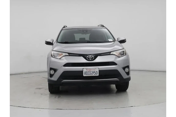 $17998 : Toyota RAV4 2018 XLE 4dr SUV image 5