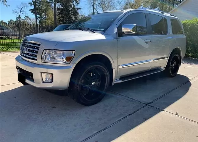 $4500 : 2010 Infiniti QX56 SUV image 1