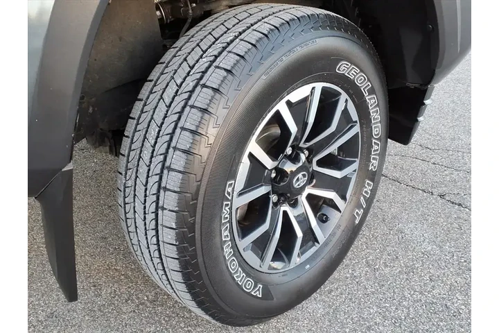 $31513 : Toyota Tacoma 2022 4x4 TRD S image 9