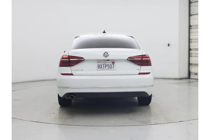 $15998 : Volkswagen Passat 2018 2.0T image 6