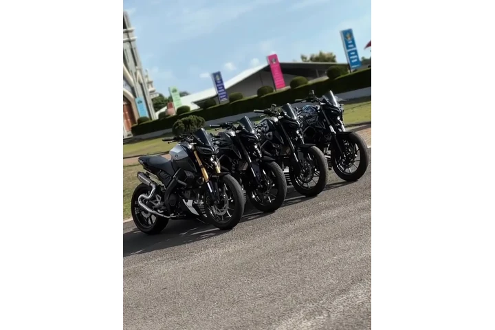 $1200 : Yamaha MT-15 image 7