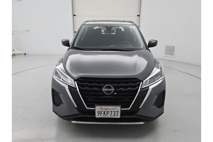 $17998 : Nissan Kicks 2023 S 4dr Cros image 2