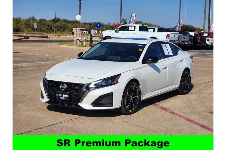 $21452 : Nissan Altima 2023 2.5 SR 4d image 3