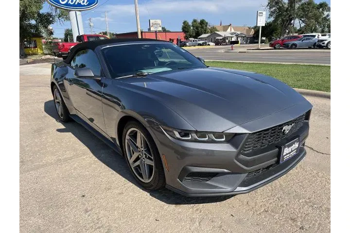$36000 : Ford Mustang 2024 EcoBoost P image 4