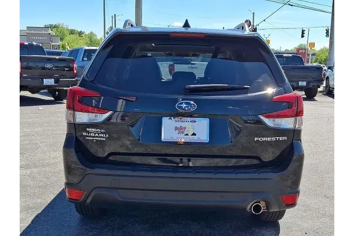 $32370 : Subaru Forester 2024 AWD Lim image 5
