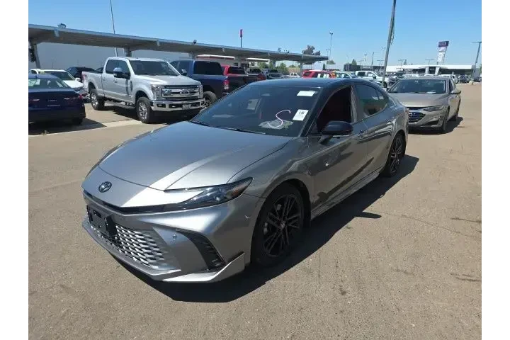 $39900 : Toyota Camry 2025 SE 4dr Sed image 4