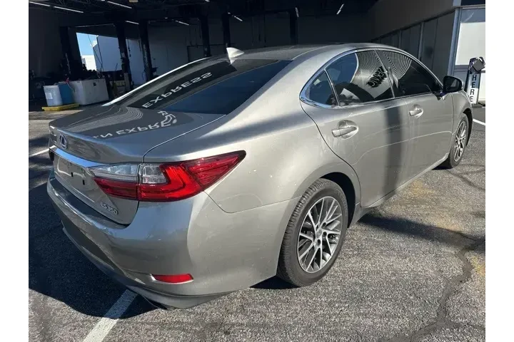 $18555 : Lexus ES 350 2017 4dr Sedan image 5