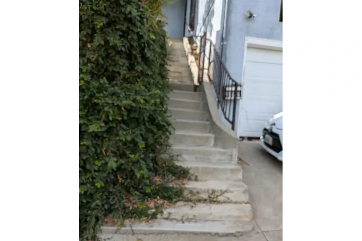 $1995 : APT/ CASA EN GLASSELL PARK image 3