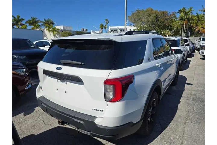 $30990 : Ford Explorer 2022 AWD Timbe image 3