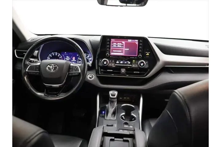 $24896 : Toyota Highlander 2021 XLE 4 image 6