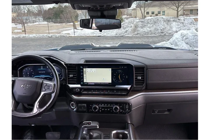 $40000 : 2022 Silverado 1500 TRAILBOSSL image 4