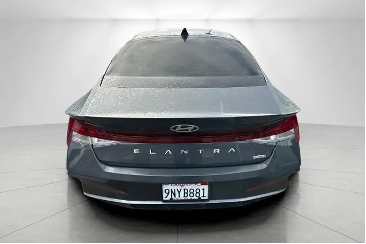$21995 : Hyundai ELANTRA Hybrid 2024 image 3