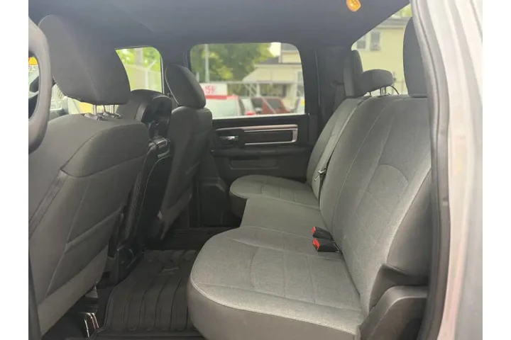 $27995 : 2021 RAM 1500 Classic Warlock image 9