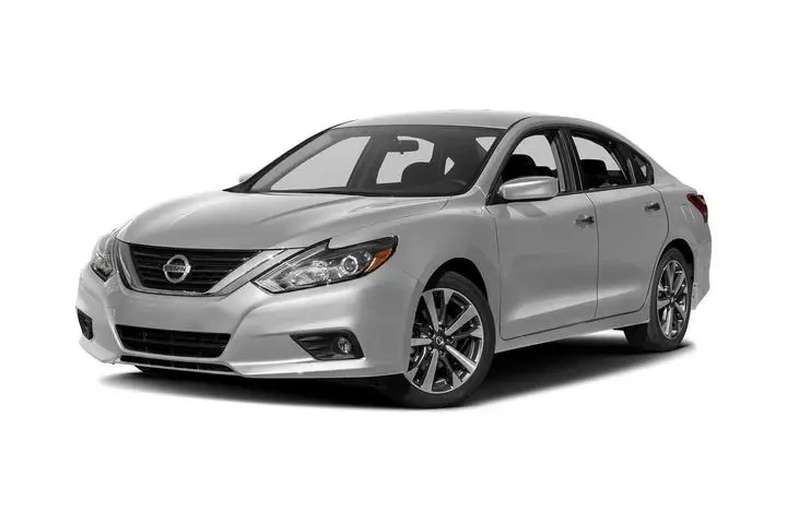 $5000 : Nissan Altima 2017 2.5 SR 4d image 1
