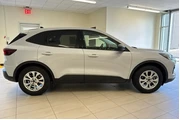 $22717 : Ford Escape 2025 Active 4dr thumbnail