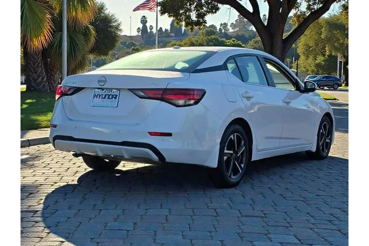 $15990 : Nissan Sentra 2024 SV 4dr Se image 4