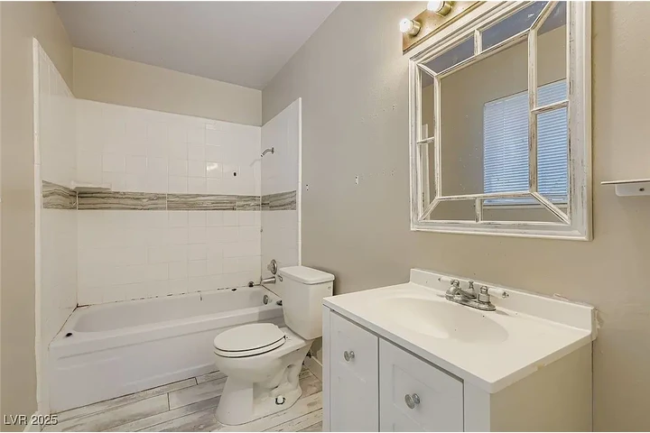 $1500 : Esta casa de una sola planta image 9