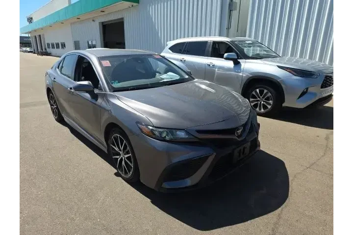 $26800 : Toyota Camry 2023 SE 4dr Sed image 3