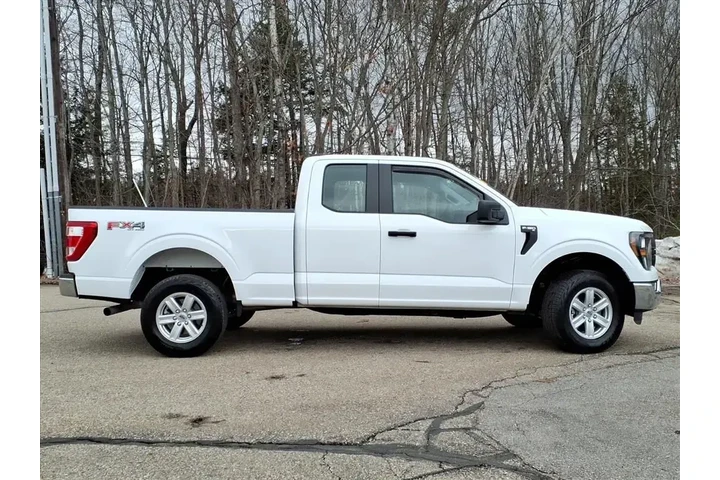 $37996 : Ford F-150 2023 4x4 XL 4dr S image 3