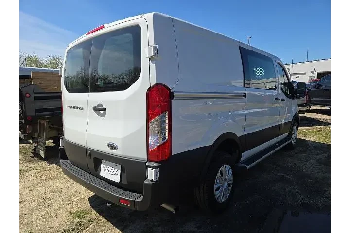 $35999 : Ford Transit 2024 250 3dr SW image 5